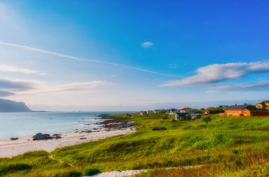 Ramberg Norveç 'in Nordland ilinde Flakstad Belediyesi' nin yönetim merkezidir. Köy, Lofoten takımadasındaki Flakstadya adasında yer almaktadır.