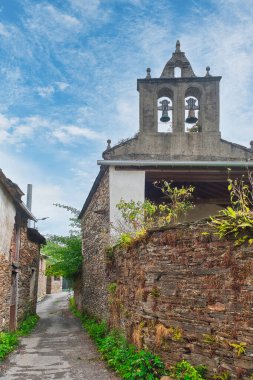Renche, Galiçya 'nın Lugo iline bağlı Samos belediyesine bağlı bir köydür..