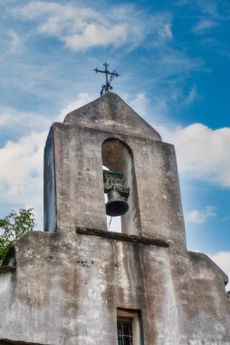 Samos İspanya 'nın otonom bölgelerinden biri olan Galiçya' nın Lugo eyaletine bağlı belediyesi. Sarria bölgesine ait..