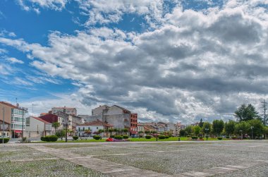 Monforte de Lemos, Galiçya 'nın otonom bölgelerinden biri olan Galiçya' nın Lugo eyaletine bağlı belediyesi..