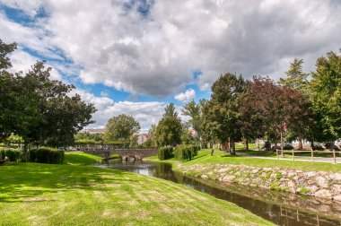 Monforte de Lemos, Galiçya 'nın otonom bölgelerinden biri olan Galiçya' nın Lugo eyaletine bağlı belediyesi..