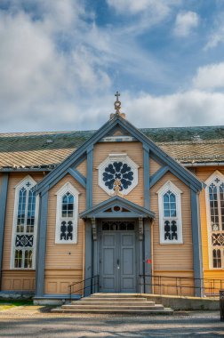 Tromso, Norveç 'in Troms eyâletinde bir şehirdir..