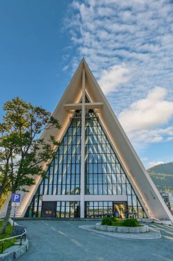 Tromsdalen, Norveç 'in Tromso iline bağlı bir mahalle ve küçük vadidir..