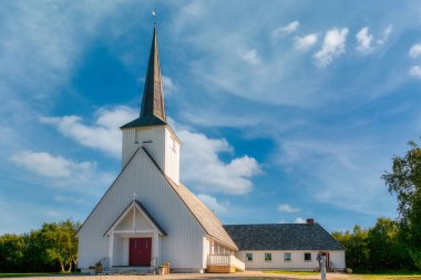 Lakselv Kilisesi Norveç 'in Finnmark iline bağlı Porsanger Belediyesi' nde yer alan bir kilisedir..