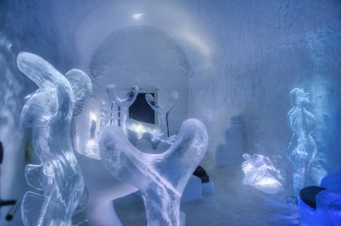 İsveç Buz Oteli, Kuzey Kutup Dairesi yakınlarındaki Jukkasjrvi 'de yer almaktadır.