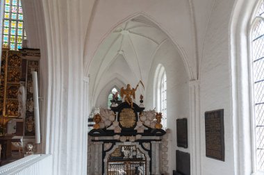 Odense, Kopenhag ve Aarhus 'tan sonra Danimarka' nın en büyük üçüncü şehridir..