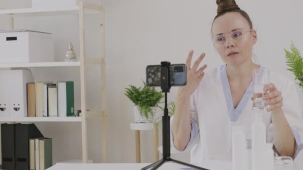 Female Cosmetologist Giving Online Consultation — Vídeo de Stock