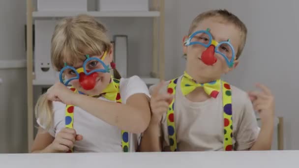 Boy Girl Dressed Clown Dress Red Noses Red Nose Day — Stock Video