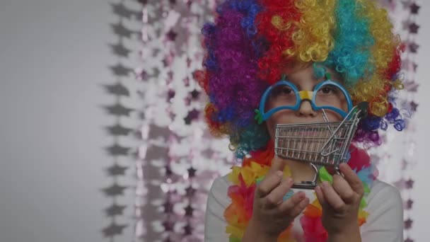 Boy Years Old Dressed Clowns Wig Eyeglasses Keeps Mini Shopping — Stockvideo