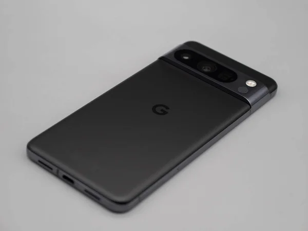 Leeds Großbritannien November 2023 Google Pixel Pro Back Obsidian Black — Stockfoto