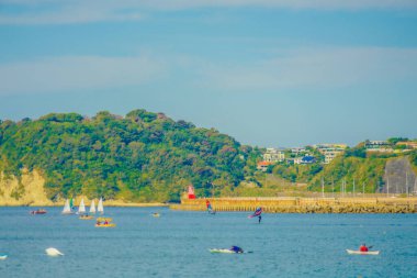 Yat gruplarının Zushi kıyısında. Çekim yeri: Kamakura Şehri, Kanagawa Bölgesi