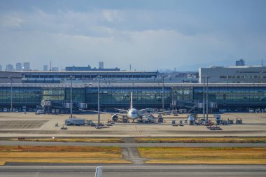 Havaalanı yolcu uçağı. Çekim Konumu: Ota -ku, Tokyo