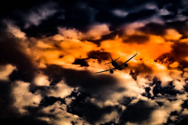 Силуэт Самолета Закатное Небо Место Съемок Ота Токио — стоковое фото