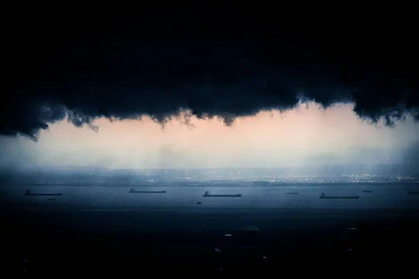 Σύννεφα Βροχής Και Λιμάνι Γιοκοχάμα Τοποθεσία Νομός Γιοκοχάμα Πόλη Καναγκάουα — Φωτογραφία Αρχείου