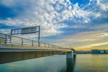 Tamagawa Sky Bridge and evening view. Shooting Location: Ota -ku, Tokyo