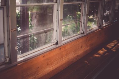 Inside the retro train car. Shooting Location: Naka -ku, Yokohama -shi