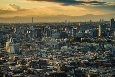 Shinjuku yerleşim bölgesi ve akşam manzarası. Çekim yeri: Shinjuku-ku, Tokyo