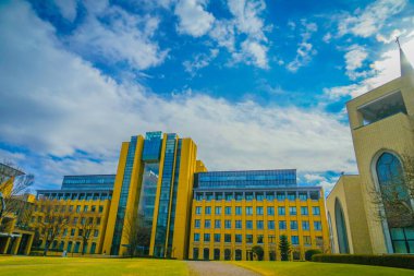 Aoyama Gakuin Üniversitesi kampüsü. Çekim yeri: Sagamihara, Kanagawa Bölgesi