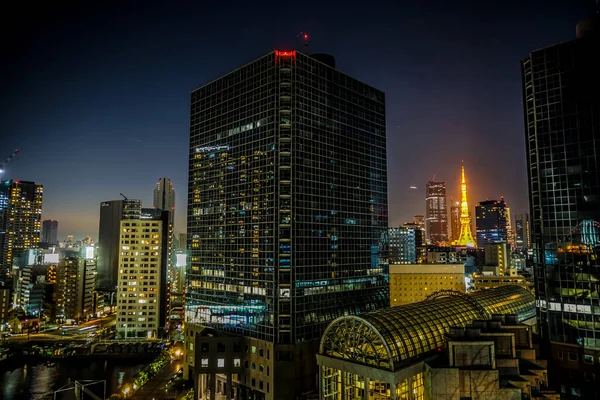 港区の建物と東京タワー 撮影場所 東京都港区 — ストック写真