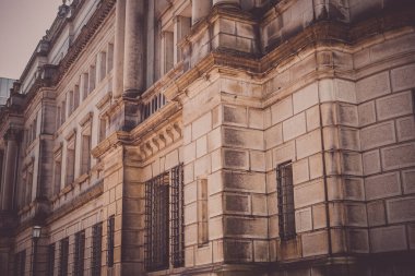 Japonya Merkez Bankası 'nın dış duvarı (merkez ofis). Çekim yeri: Chuo -ku, Tokyo