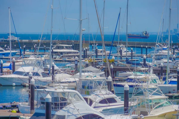 Yokohama Bayside Marina. Çekim yeri: Kanazawa -ku, Yokohama