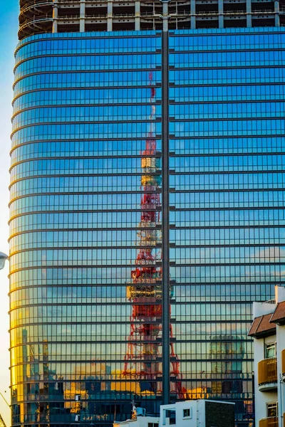 Vidro Que Reflete Torre Tóquio Localização Tiroteio Minato Tóquio — Fotografia de Stock