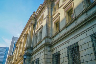 Japonya Merkez Bankası 'nın dış duvarı (merkez ofis). Çekim yeri: Chuo -ku, Tokyo
