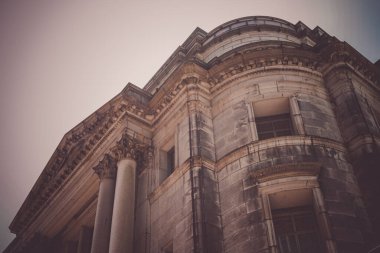 Japonya Merkez Bankası 'nın dış duvarı (merkez ofis). Çekim yeri: Chuo -ku, Tokyo