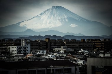 Mt. Fuji ve Fujisawa şehri. Çekim yeri: Fujisawa Şehri, Kanagawa Bölgesi