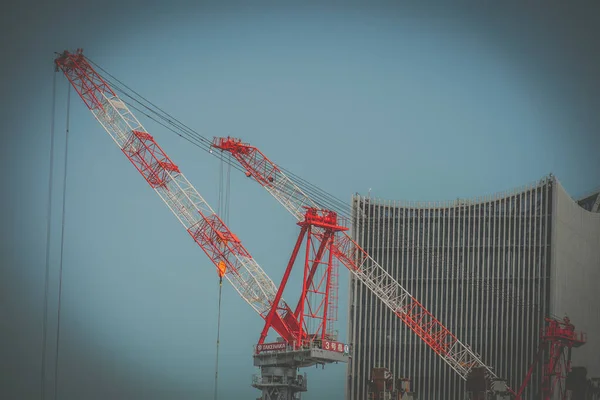 建筑建筑景观和起重机 射击地点 东京中央区 — 图库照片
