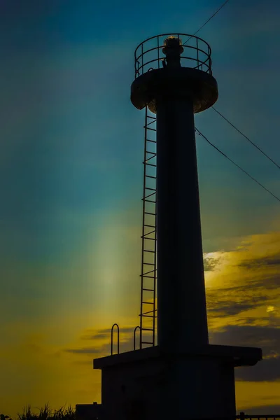 灯塔在黄昏时分矗立着 射击地点 Akita — 图库照片
