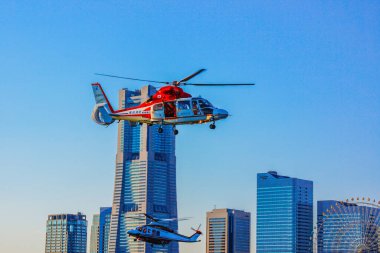 Şehir içi acil durum helikopteri. Çekim yeri: Nishi -ku, Yokohama