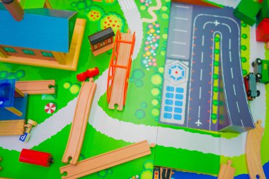 Tren parkı kurmuş. Çekim yeri: Sendai, Miyagi Bölgesi