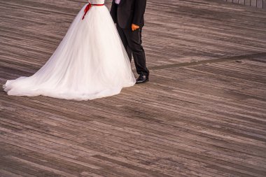 Gelinlik çifti. Çekim yeri: Nishi -ku, Yokohama