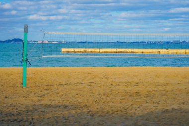 Gün batımında voleybol ağı. Çekim Konumu: Fukuoka Bölgesi