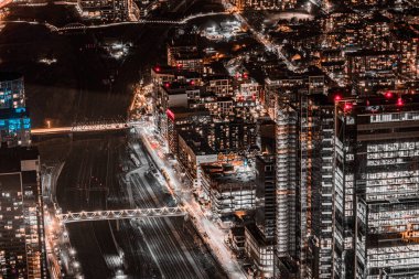 Şehrin gece manzarası. Çekim Konumu: Toronto