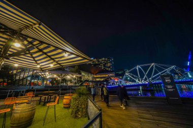 Riverside gece yoğunluğu (Melbourne). Çekim Konumu: Melbourne