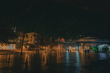 Sydney gece gezintisi. Çekim yeri: Avustralya, Sydney