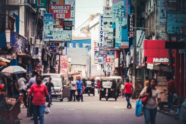 Colombo alışveriş caddesi. Çekim Konumu: Sri Lanka, Colombo
