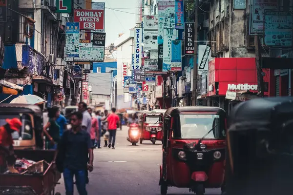 Canlı Colombo Caddesi. Çekim Konumu: Sri Lanka, Colombo