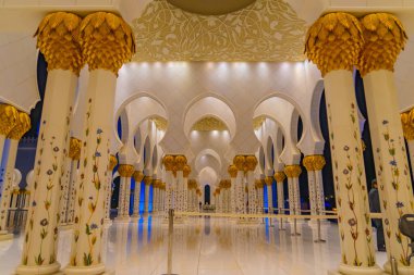 Şeyh Zayed Camii (Abu Dabi, BAE). Çekim yeri: Abu dhabi