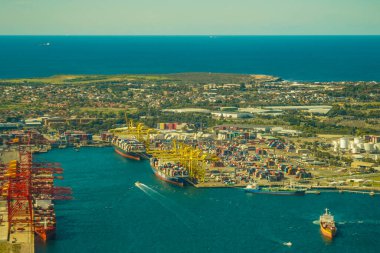 Gemilerin yanaştığı iskele. Çekim yeri: Sydney, Avustralya