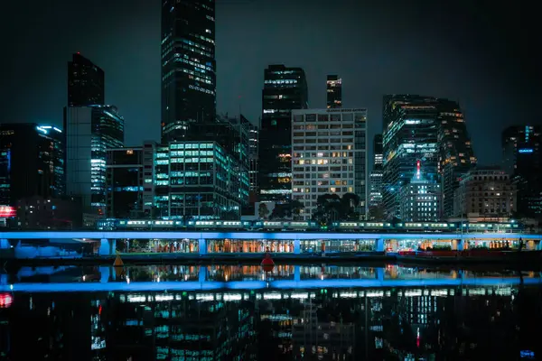 Geceleri şehir manzarası (Melbourne). Çekim Konumu: Melbourne