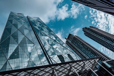 Gökdelenler ve mavi gökyüzü. Çekim Konumu: Toronto