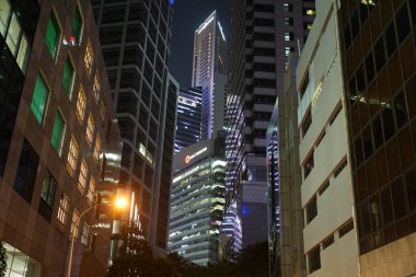 Singapur 'un gece manzarası. Çekim Konumu: Singapur