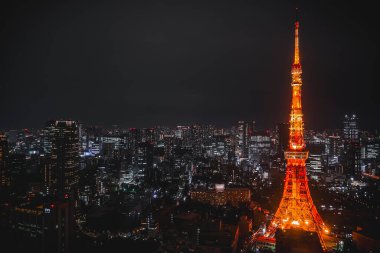 Gece Tokyo kulesi panoraması. Çekim yeri: Minato Ward, Tokyo