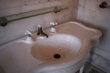 Klasik lavabo. Çekim Konumu: Toronto