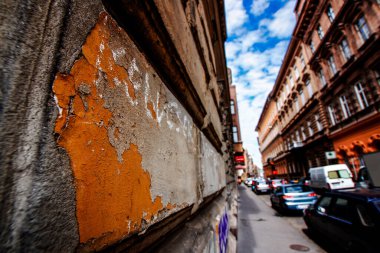 Sokaklar ve tarihi mimari. Çekim yeri: Macaristan, Budapeşte