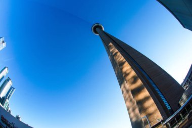 Toronto 'da CN Tower' da gün batımı. Çekim Konumu: Toronto