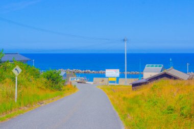 Sahile giden yol. Çekim Konumu: Yamagata Bölgesi